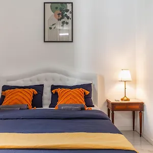https://modern-bedroom-with-private-bathroom.italymilanhotels.net